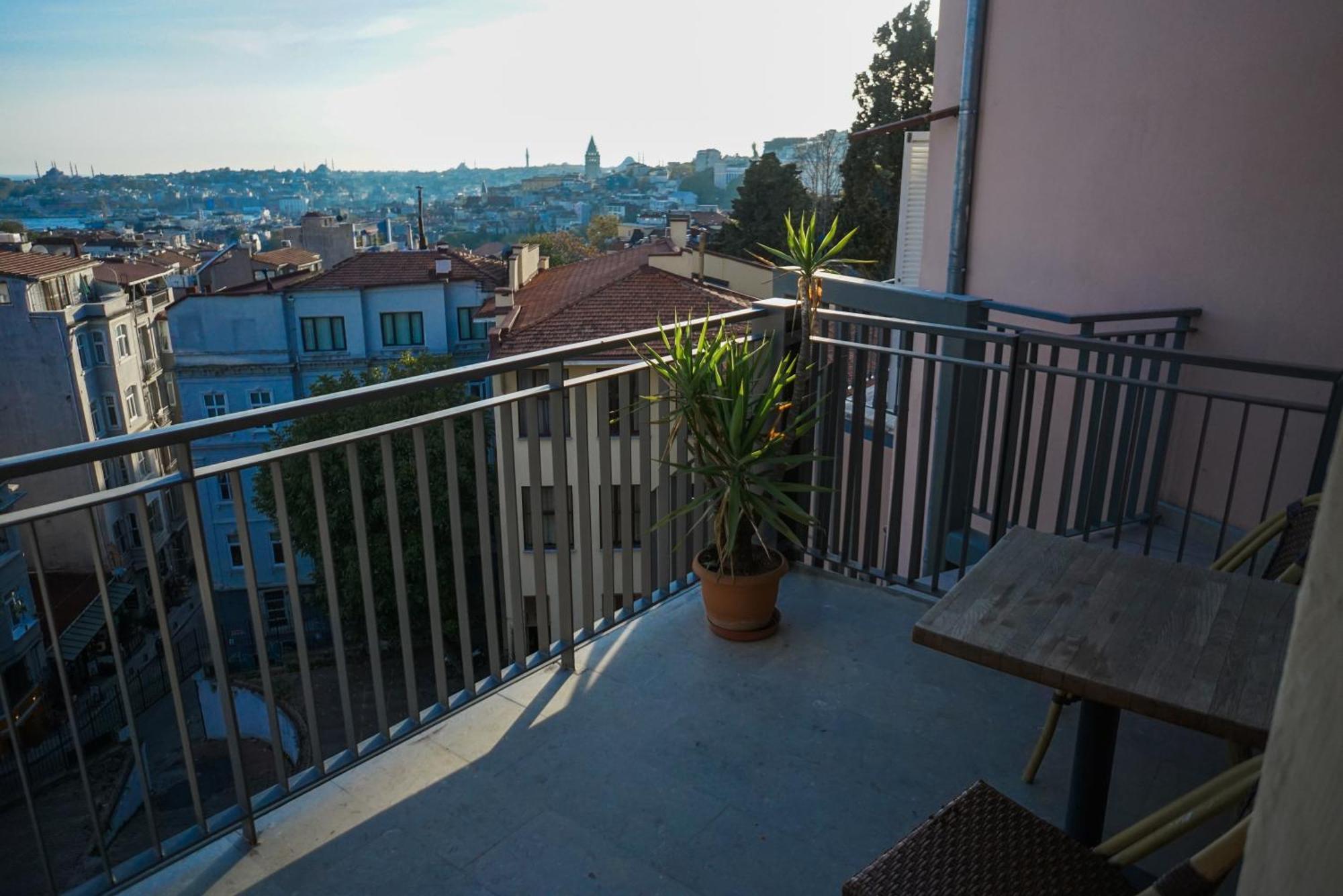 Triada Hotel Taksim - Special Category Истанбул Екстериор снимка