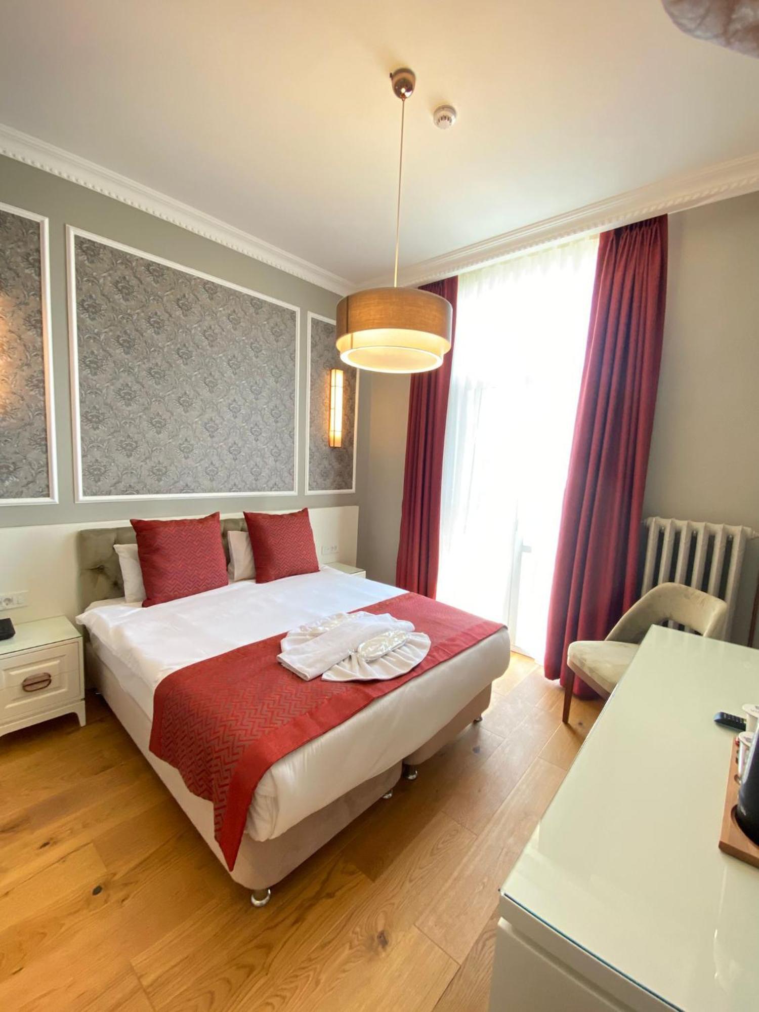 Triada Hotel Taksim - Special Category Истанбул Екстериор снимка